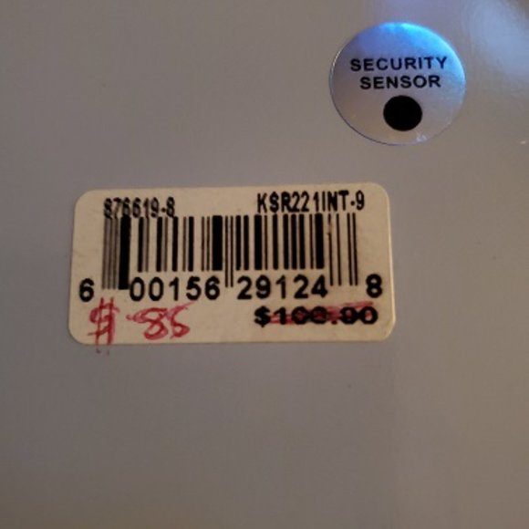 6 in 1 box of rings size 8 - Picture 2 of 5